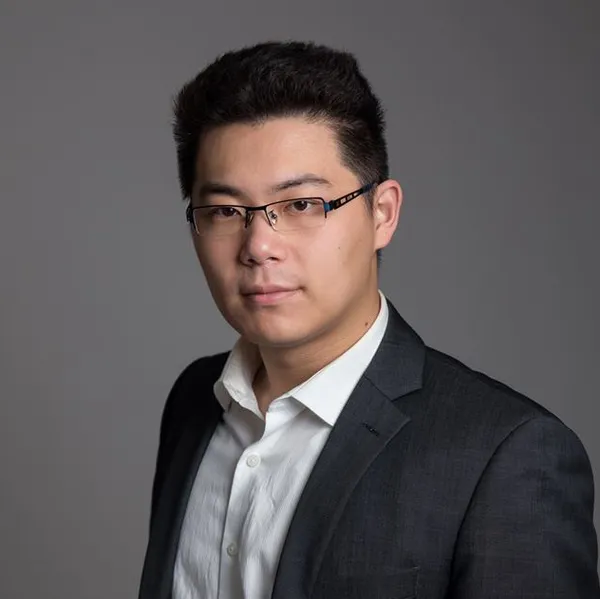 Francis Wang headshot