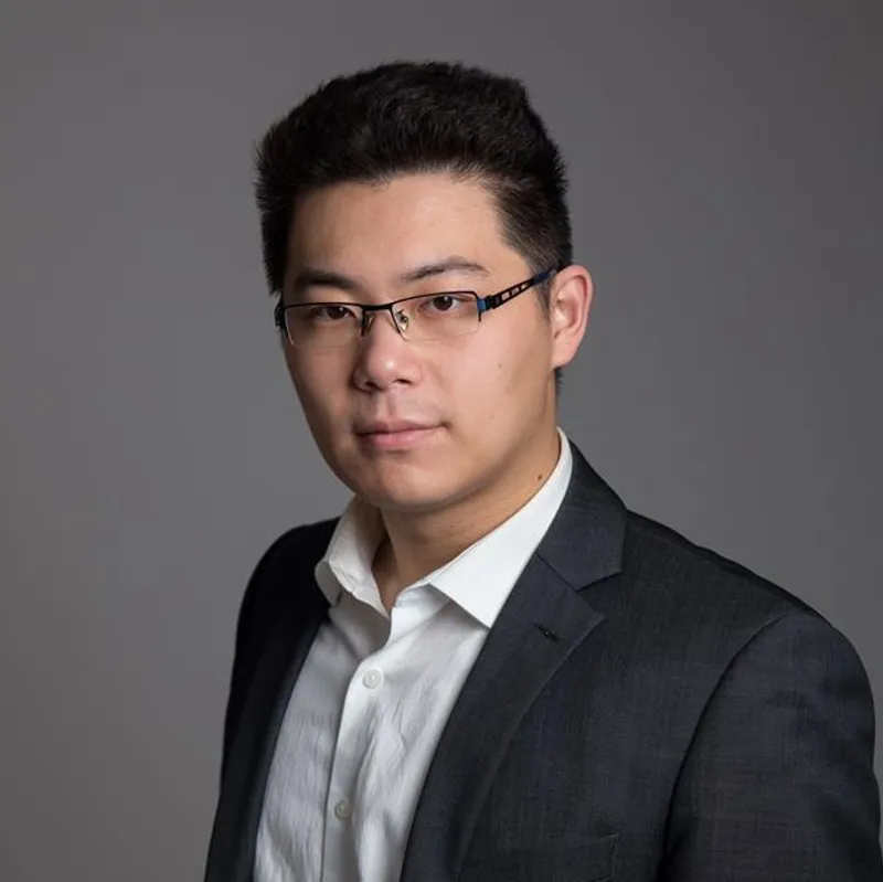 Francis Wang headshot